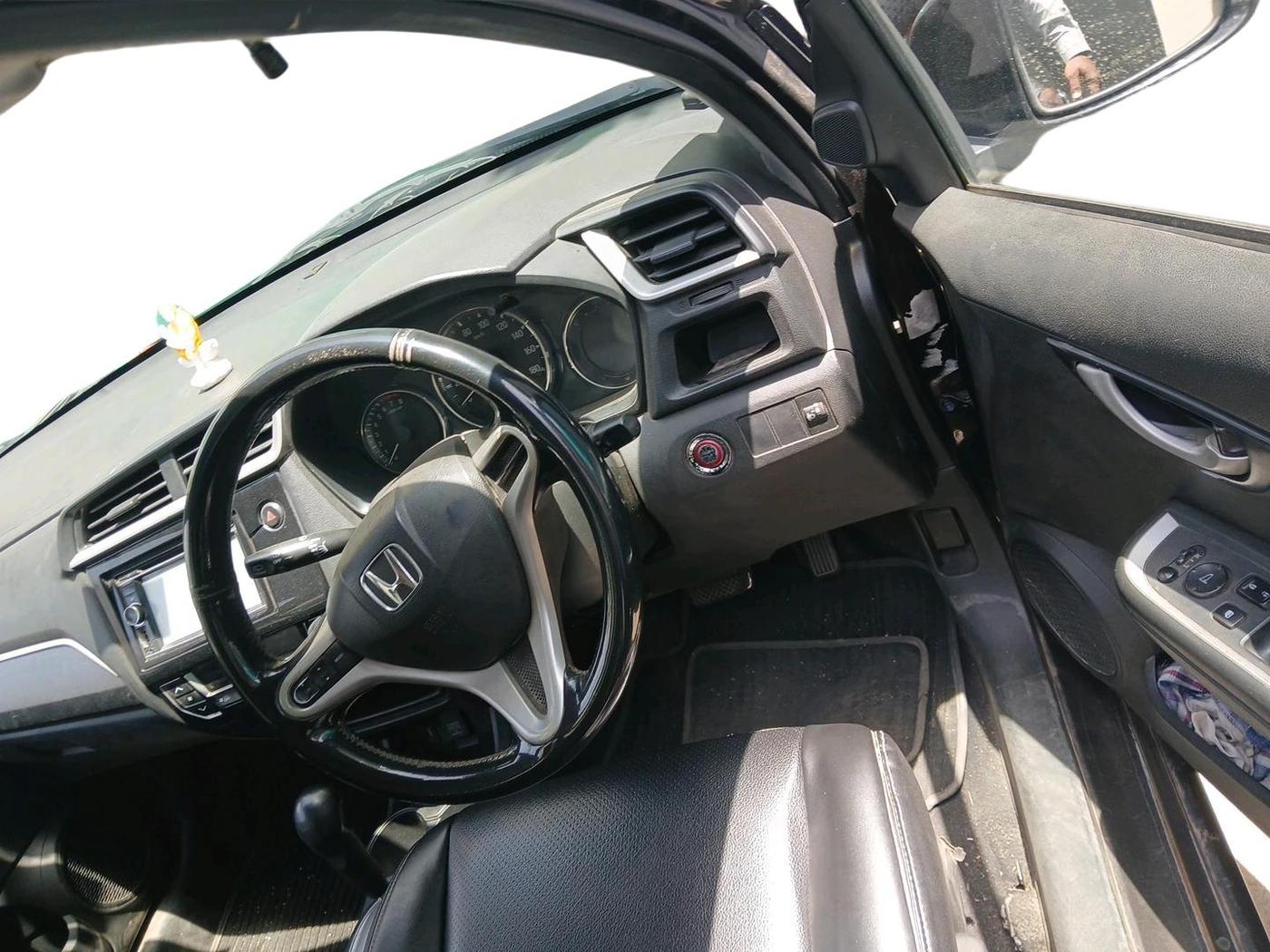 2016 Honda BR-V 1.5L I-VTEC V CVT, Petrol, Automatic, 1,84,832 km, interior