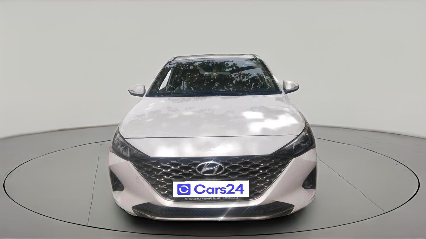 2022 Hyundai Verna SX 1.5 CRDI AT, Diesel, Automatic, 1,43,233 km, exterior