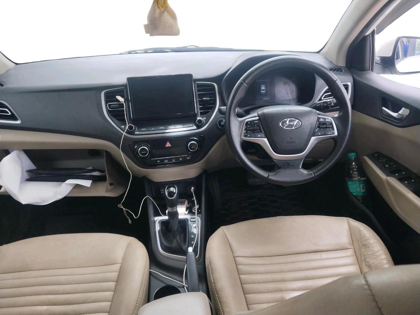 2022 Hyundai Verna SX 1.5 CRDI AT, Diesel, Automatic, 1,43,233 km, interior