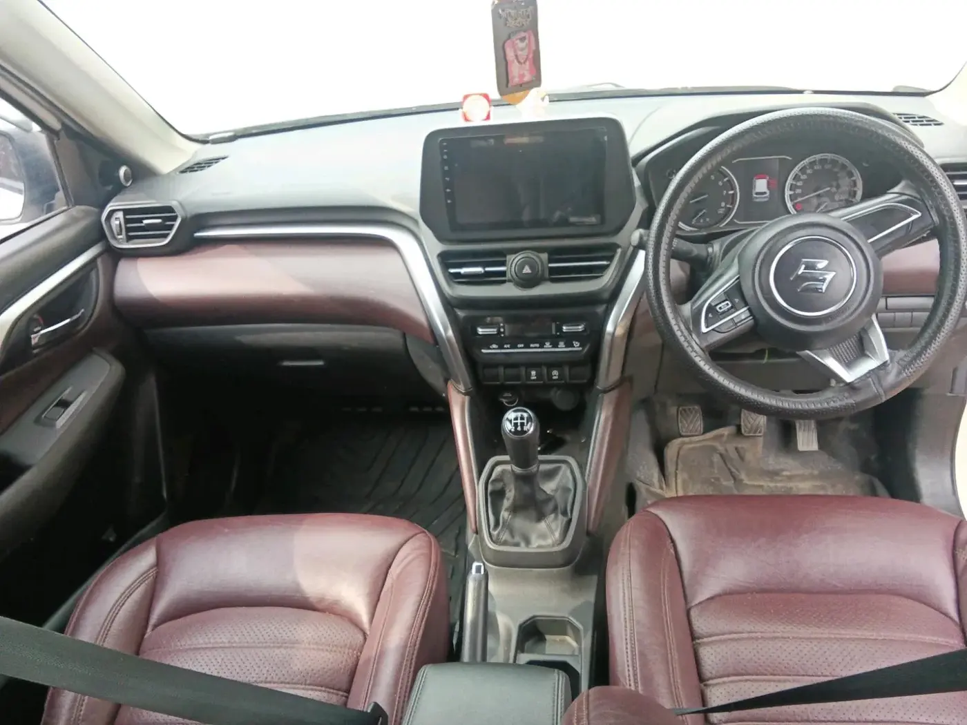 2023 Maruti Grand Vitara SIGMA SMART HYBRID, Petrol, Manual, 20,977 km, interior