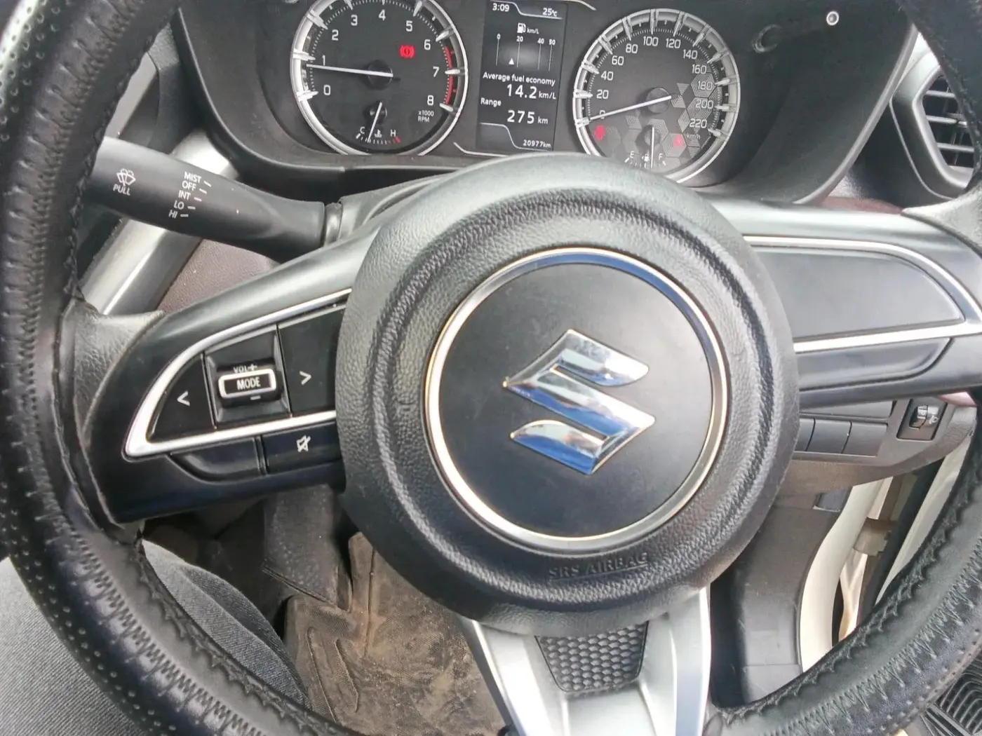 2023 Maruti Grand Vitara SIGMA SMART HYBRID, Petrol, Manual, 20,977 km, interior