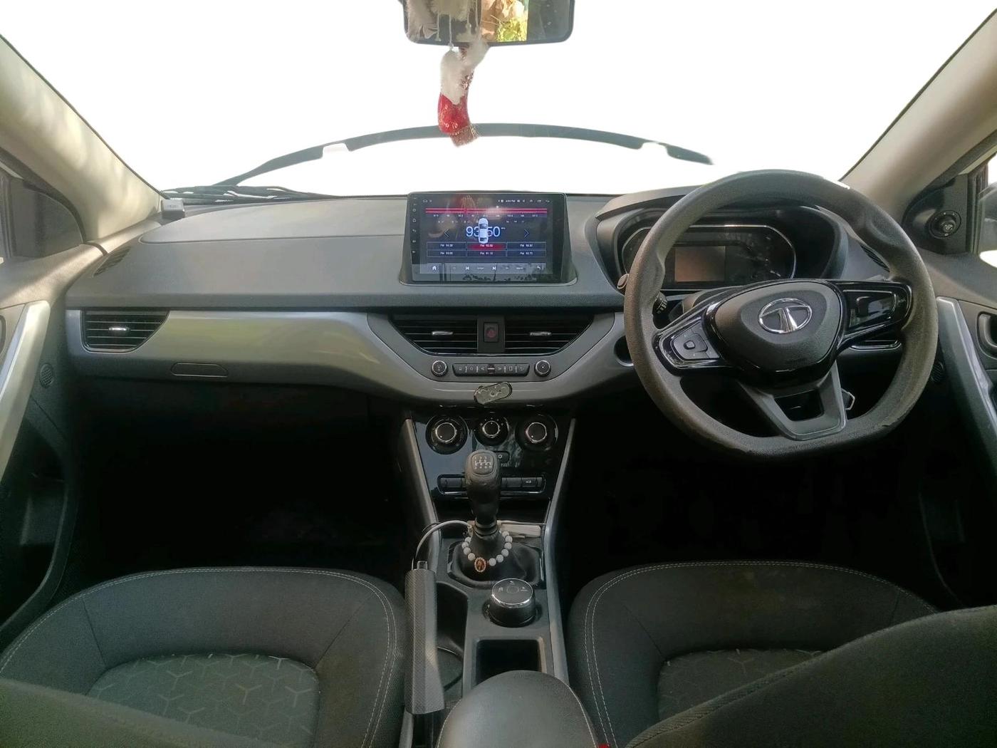 2021 Tata NEXON XM SUNROOF PETROL, Petrol, Manual, 46,941 km, interior