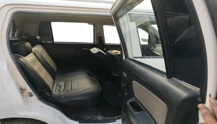 2016 Maruti Wagon R 1.0 LXI CNG, CNG, Manual, 1,03,399 km, interior