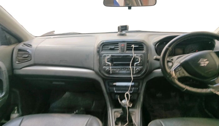 2016 Maruti Vitara Brezza ZDI, Diesel, Manual, 1,01,654 km, interior
