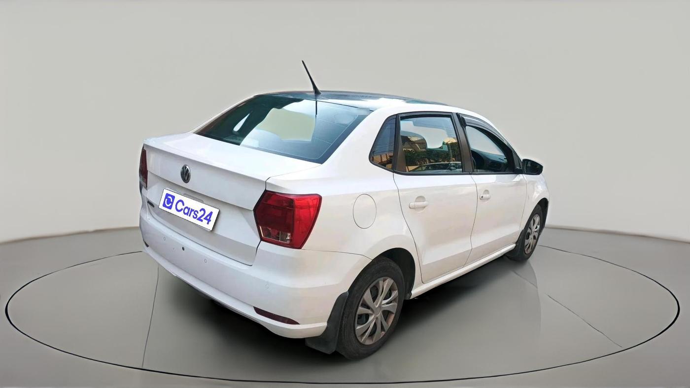 2019 Volkswagen Ameo TRENDLINE 1.0L, Petrol, Manual, 1,35,048 km, exterior