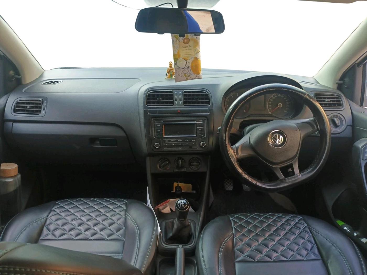 2019 Volkswagen Ameo TRENDLINE 1.0L, Petrol, Manual, 1,35,048 km, interior