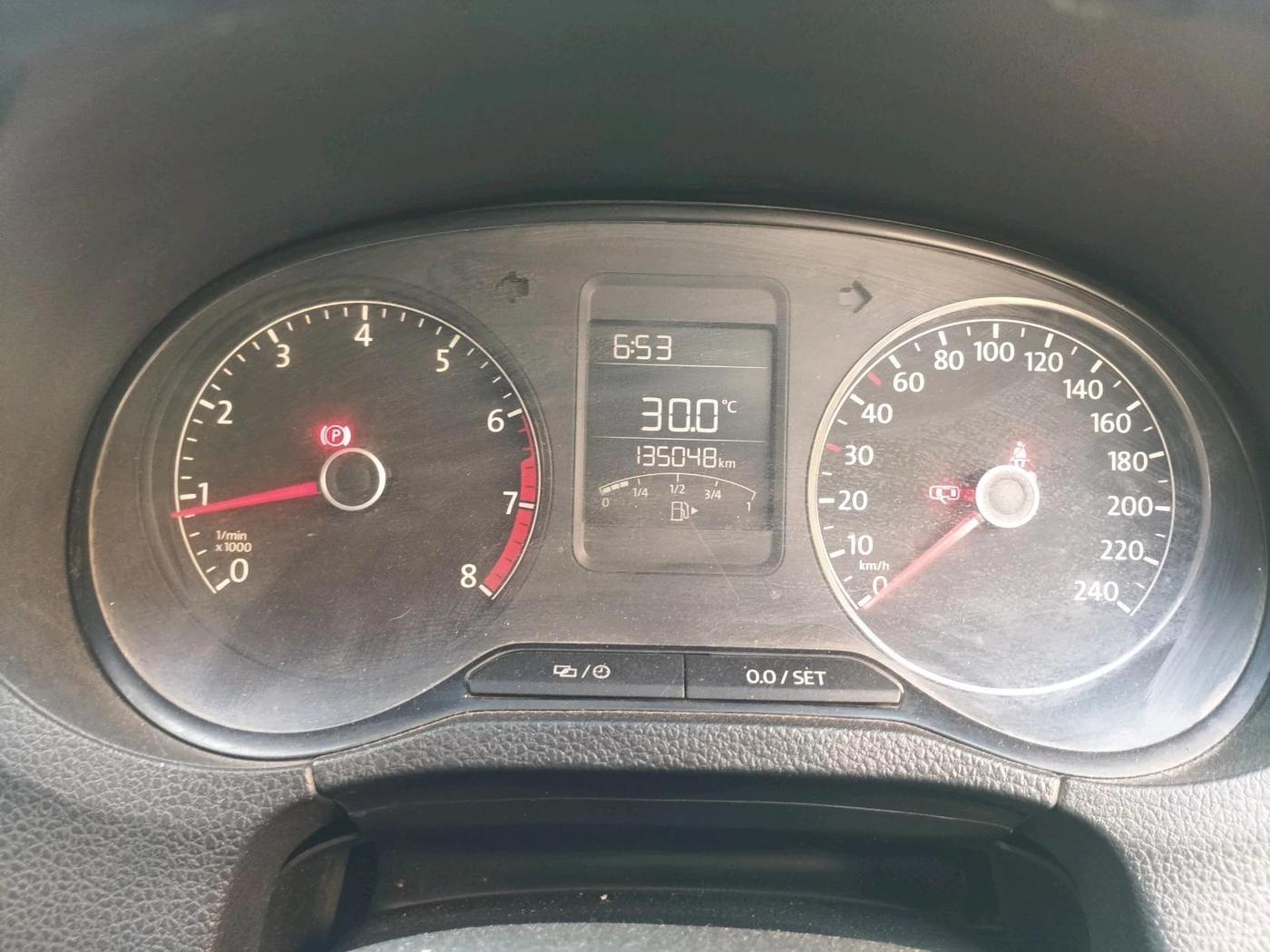 2019 Volkswagen Ameo TRENDLINE 1.0L, Petrol, Manual, 1,35,048 km, interior