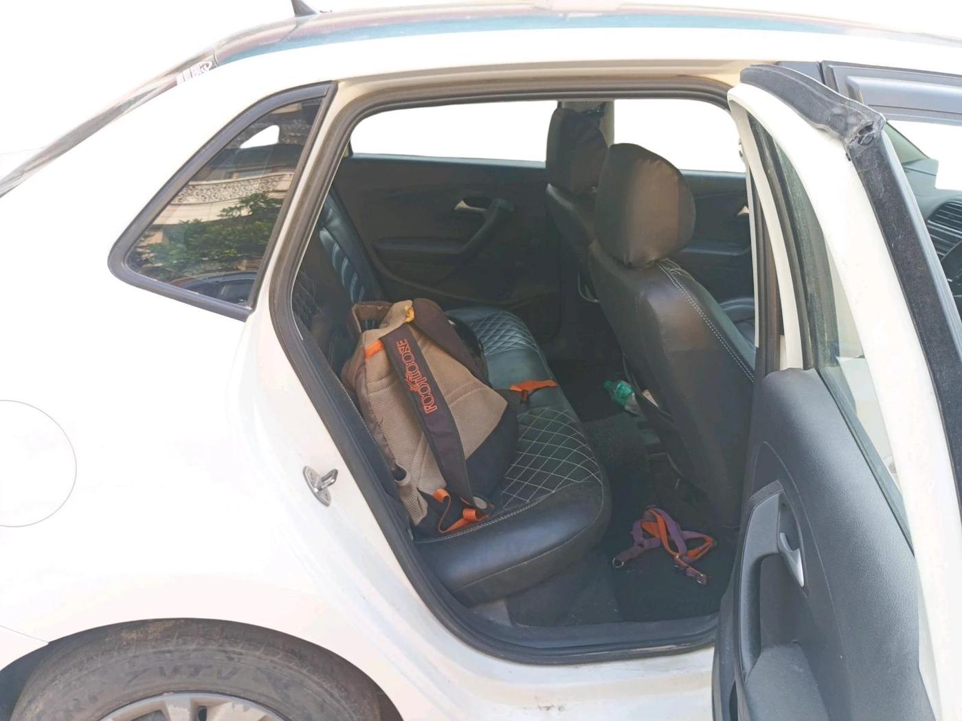 2019 Volkswagen Ameo TRENDLINE 1.0L, Petrol, Manual, 1,35,048 km, interior