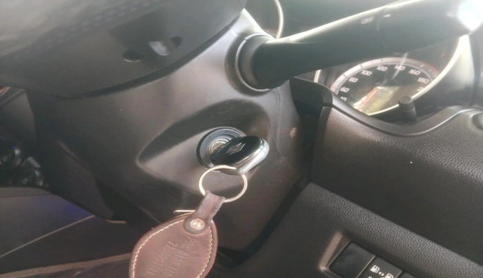 2023 Maruti Swift VXI CNG, CNG, Manual, 88,453 km, interior