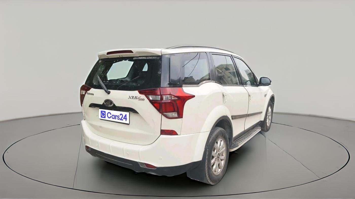 2018 Mahindra XUV500 W9, Diesel, Manual, 89,360 km, exterior