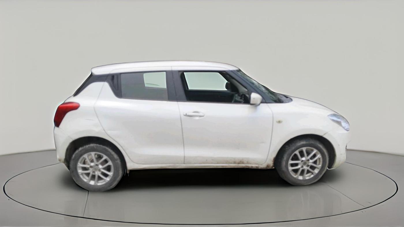 2021 Maruti Swift LXI, CNG, Manual, 70,951 km, exterior