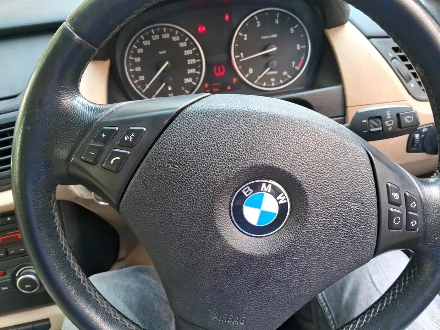 2012 BMW X1 SDRIVE 18I, Petrol, Automatic, 84,390 km, interior