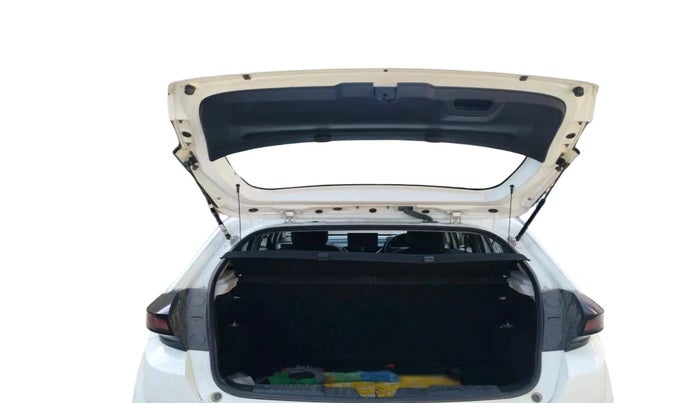 2023 Tata ALTROZ XM PETROL, Petrol, Manual, 26,701 km, exterior