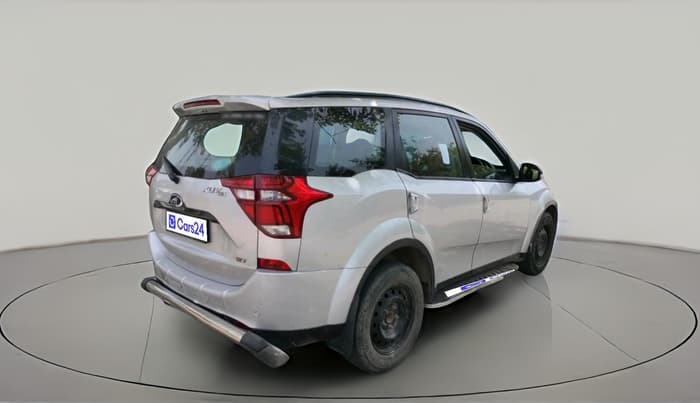 2021 Mahindra XUV500 W7, Diesel, Manual, 95,535 km, exterior