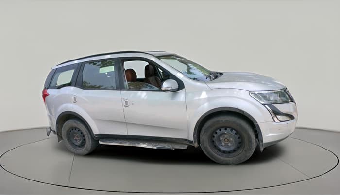 2021 Mahindra XUV500 W7, Diesel, Manual, 95,535 km, exterior