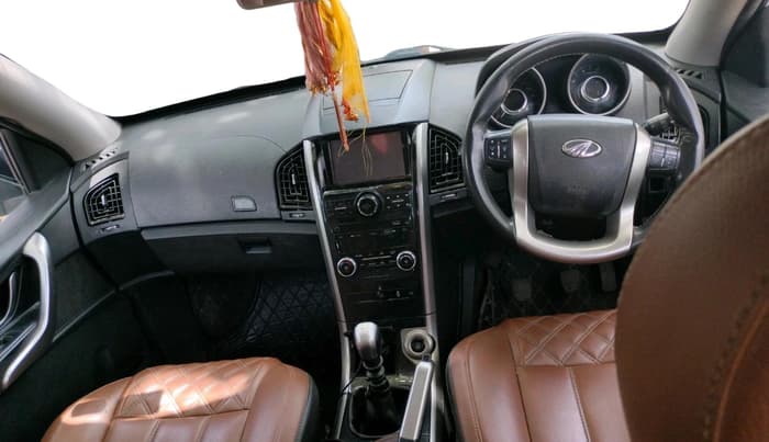 2021 Mahindra XUV500 W7, Diesel, Manual, 95,535 km, interior