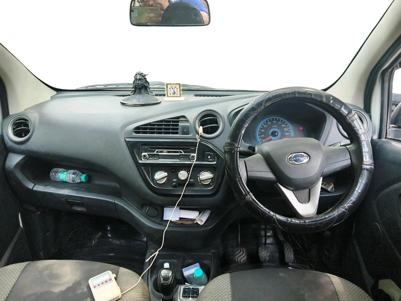 2017 Datsun Redi Go T (O), Petrol, Manual, 51,383 km, interior