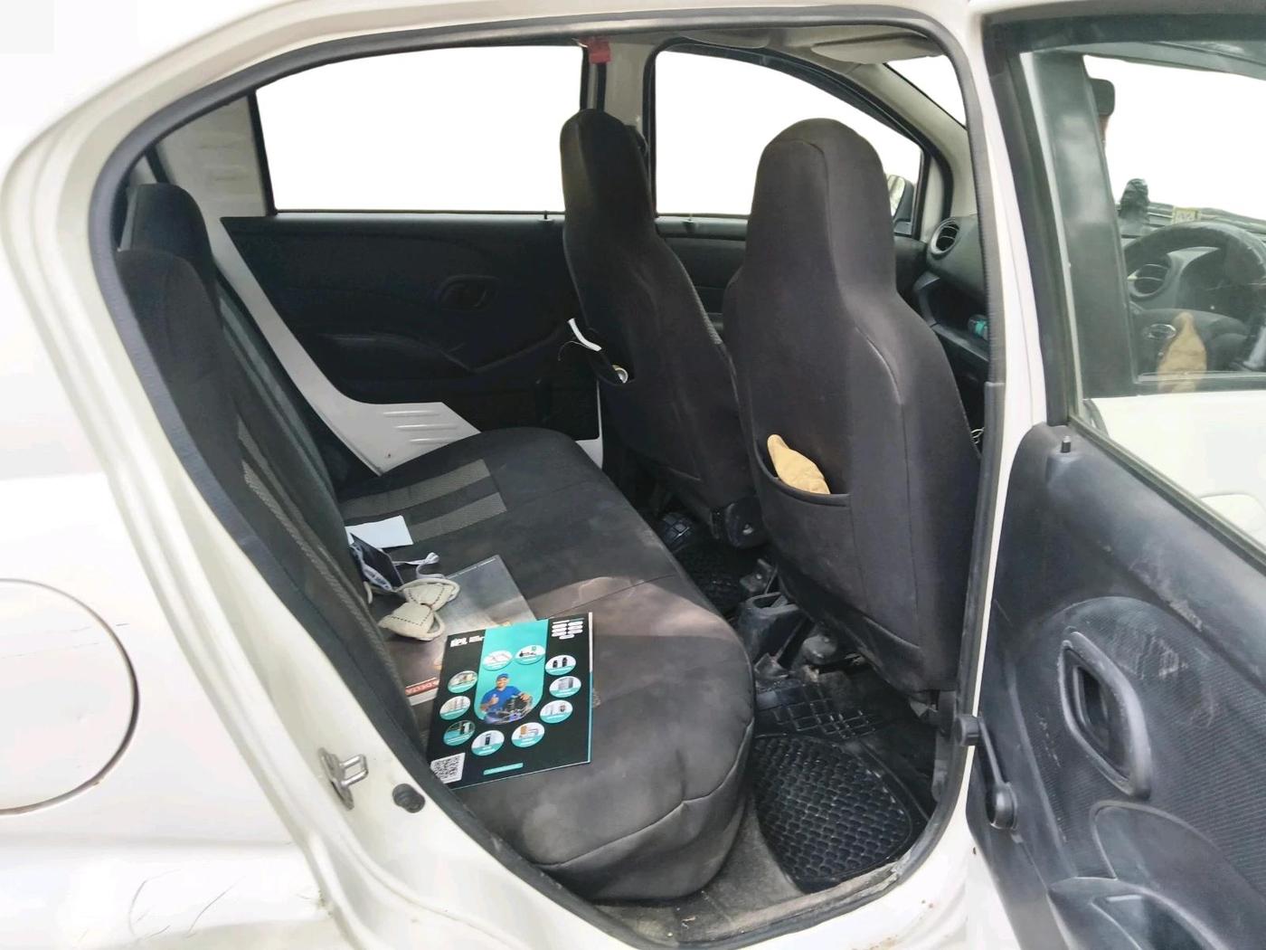 2017 Datsun Redi Go T (O), Petrol, Manual, 51,383 km, interior