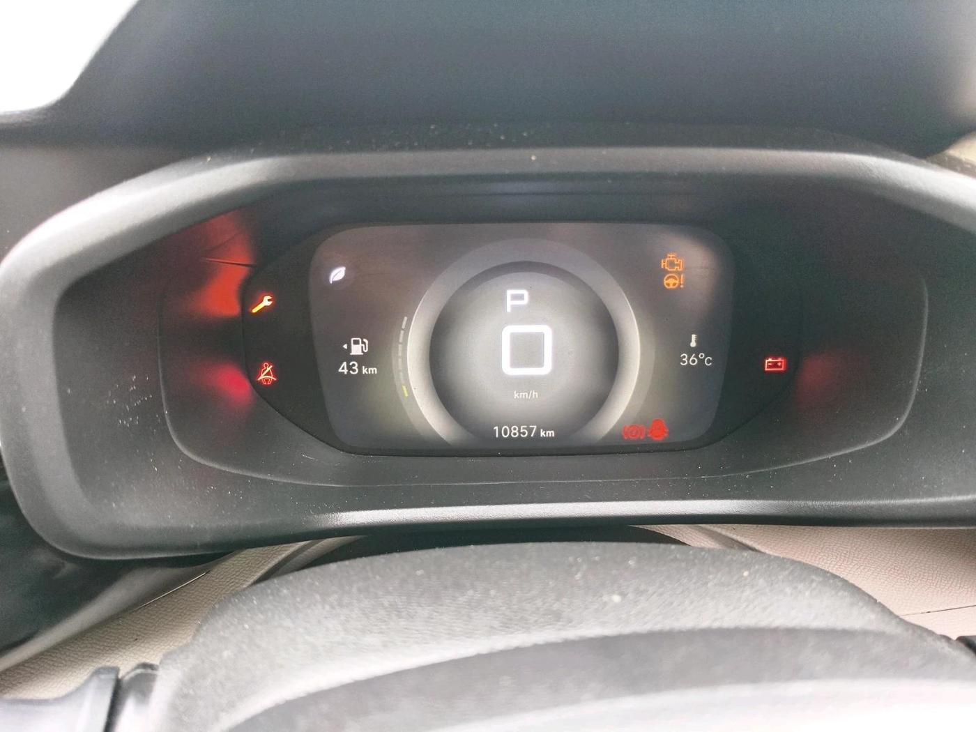 2024 CITROEN C3 AIRCROSS Max 1.2 7 STR AT, Petrol, Automatic, 10,857 km, interior