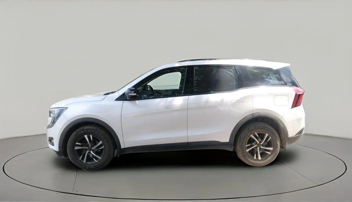 2023 Mahindra XUV700 AX 5 D MT 5 STR, Diesel, Manual, 26,154 km, exterior