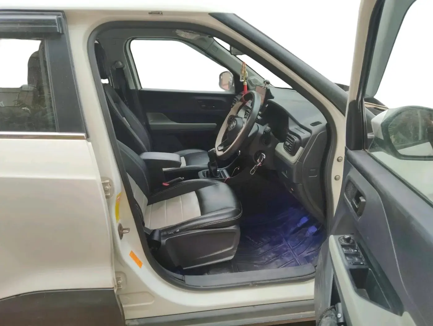 2023 Tata PUNCH ADVENTURE MT CNG , CNG, Manual, 25,719 km, interior