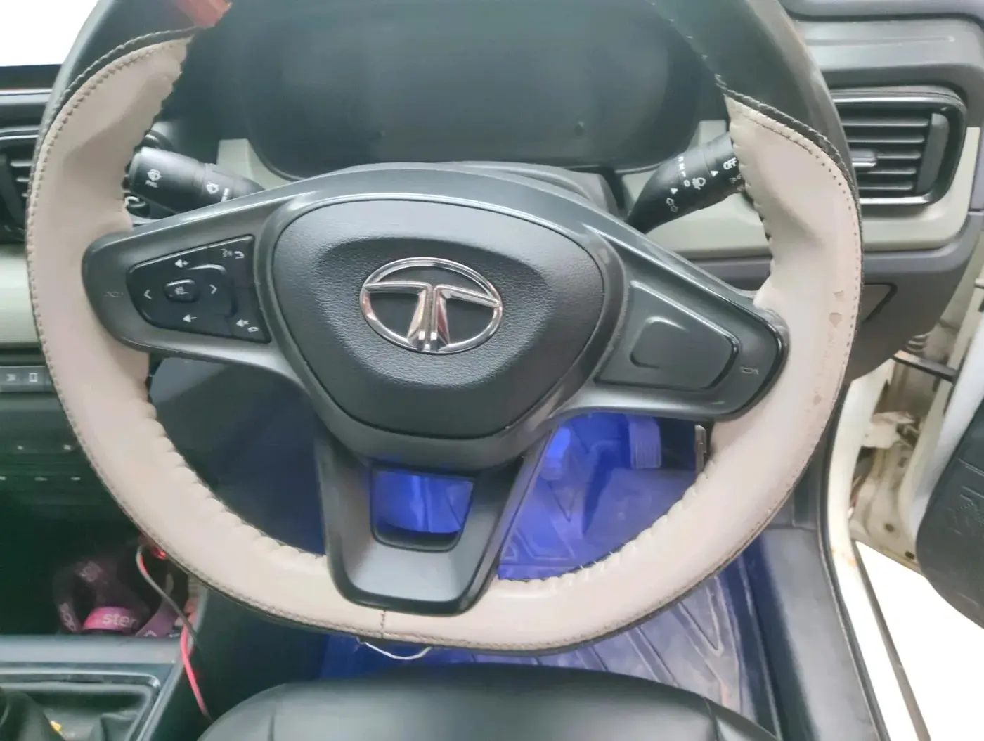 2023 Tata PUNCH ADVENTURE MT CNG , CNG, Manual, 25,719 km, interior