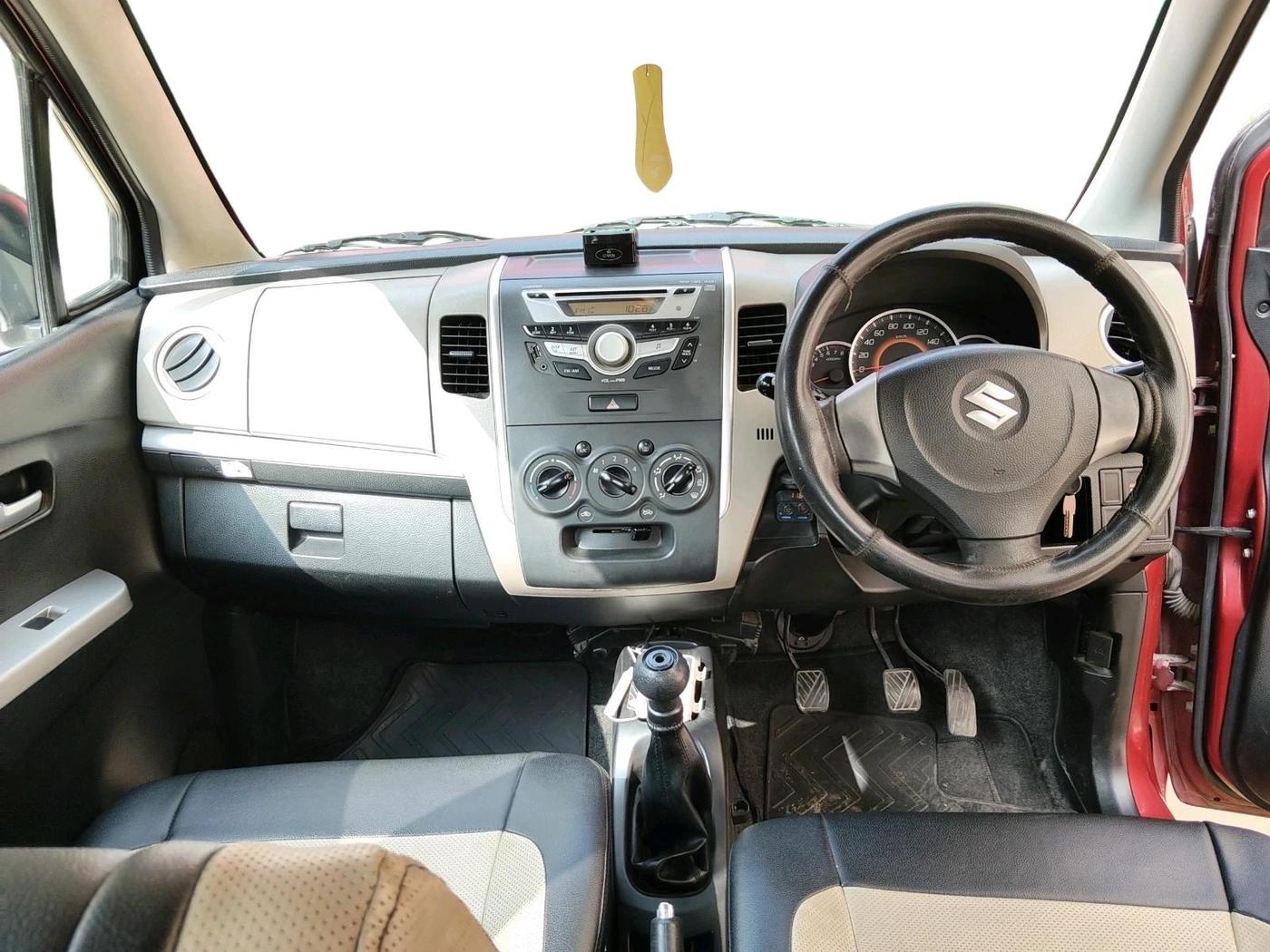 2013 Maruti Wagon R 1.0 VXI, Petrol, Manual, 57,965 km, interior