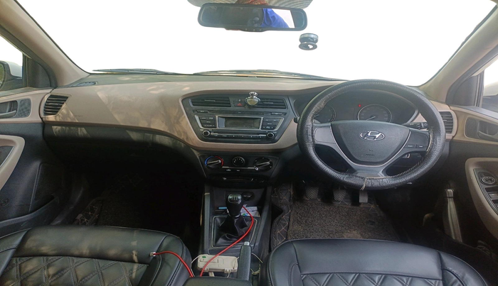 2017 Hyundai Elite i20 MAGNA EXECUTIVE 1.2, Petrol, Manual, 1,12,409 km, interior