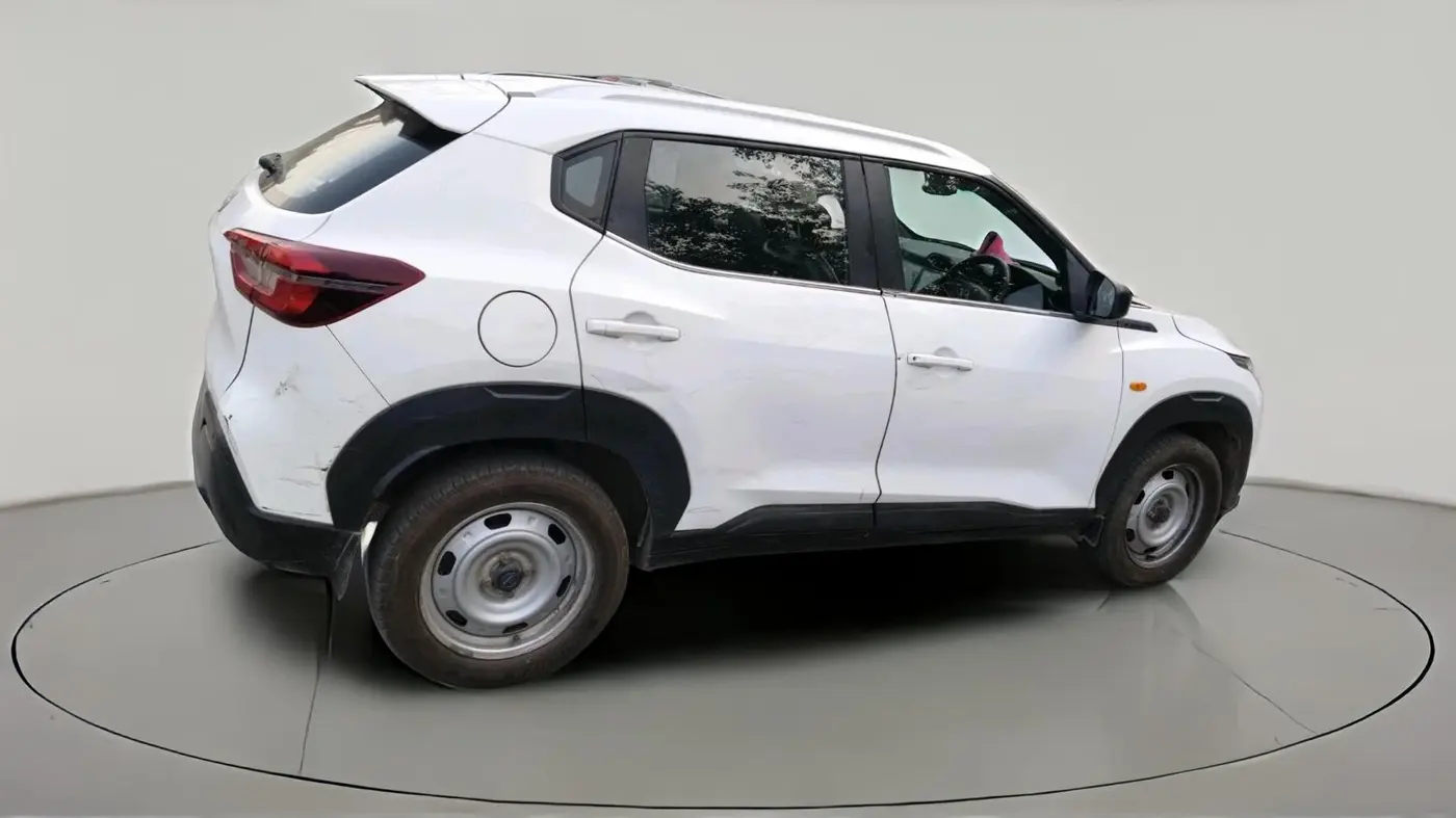 2023 Nissan MAGNITE XE, CNG, Manual, 69,292 km, exterior