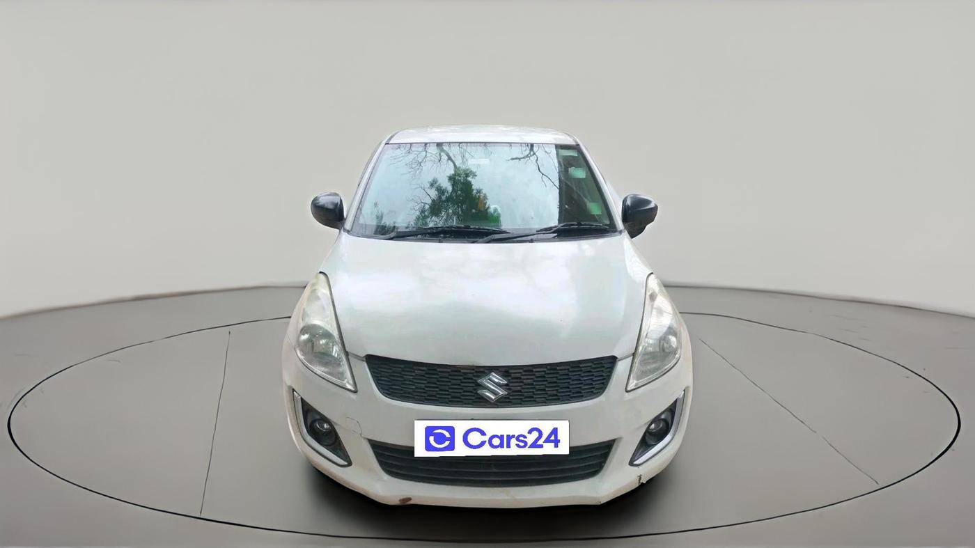 2017 Maruti Swift LXI (O), CNG, Manual, 72,404 km, exterior
