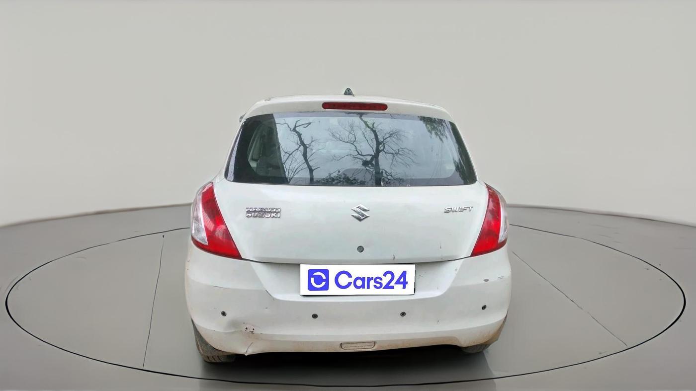 2017 Maruti Swift LXI (O), CNG, Manual, 72,404 km, exterior