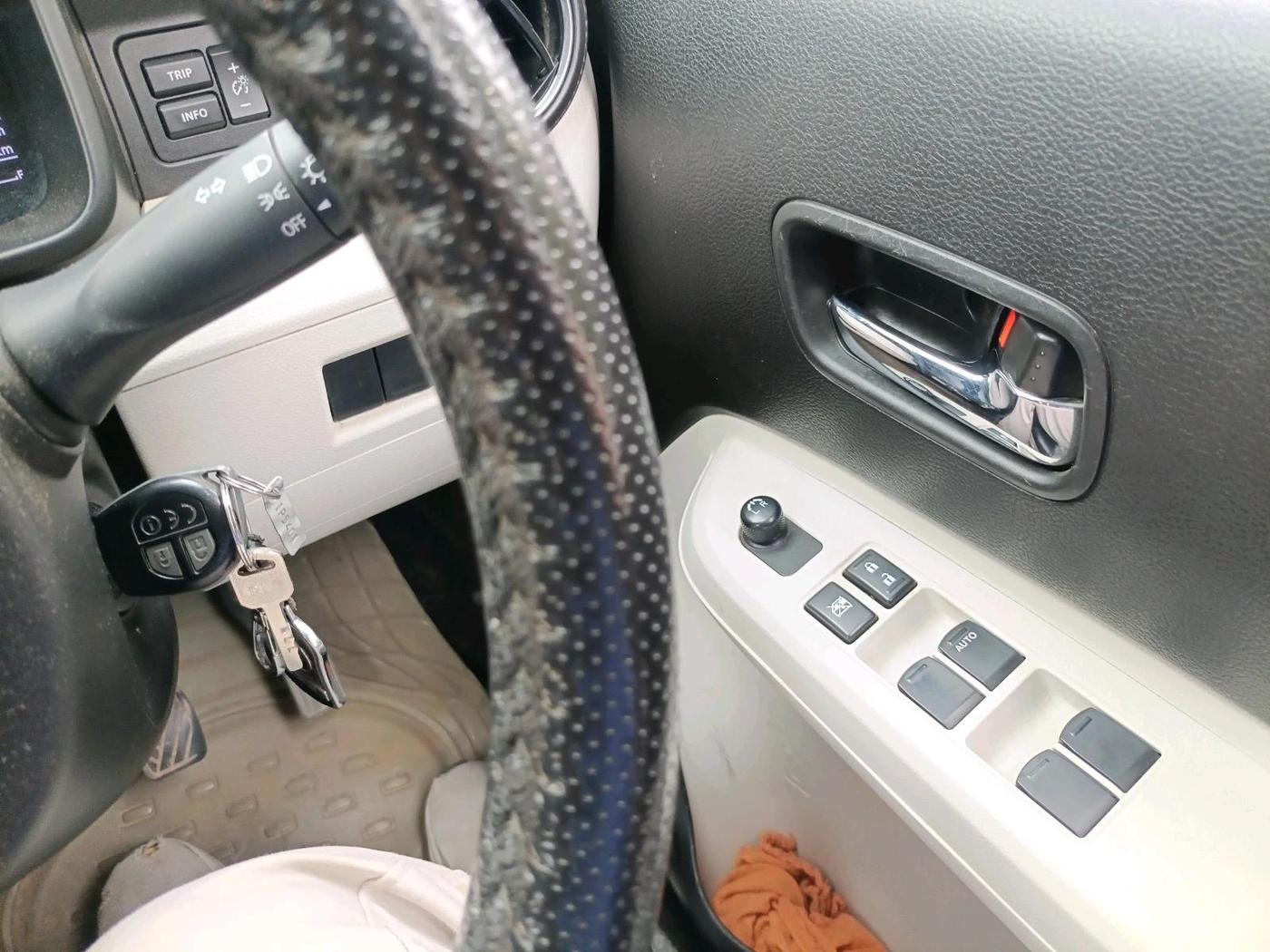 2017 Maruti IGNIS DELTA 1.2, Petrol, Manual, 31,560 km, interior