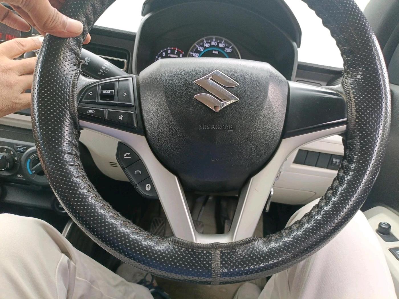 2017 Maruti IGNIS DELTA 1.2, Petrol, Manual, 31,560 km, interior
