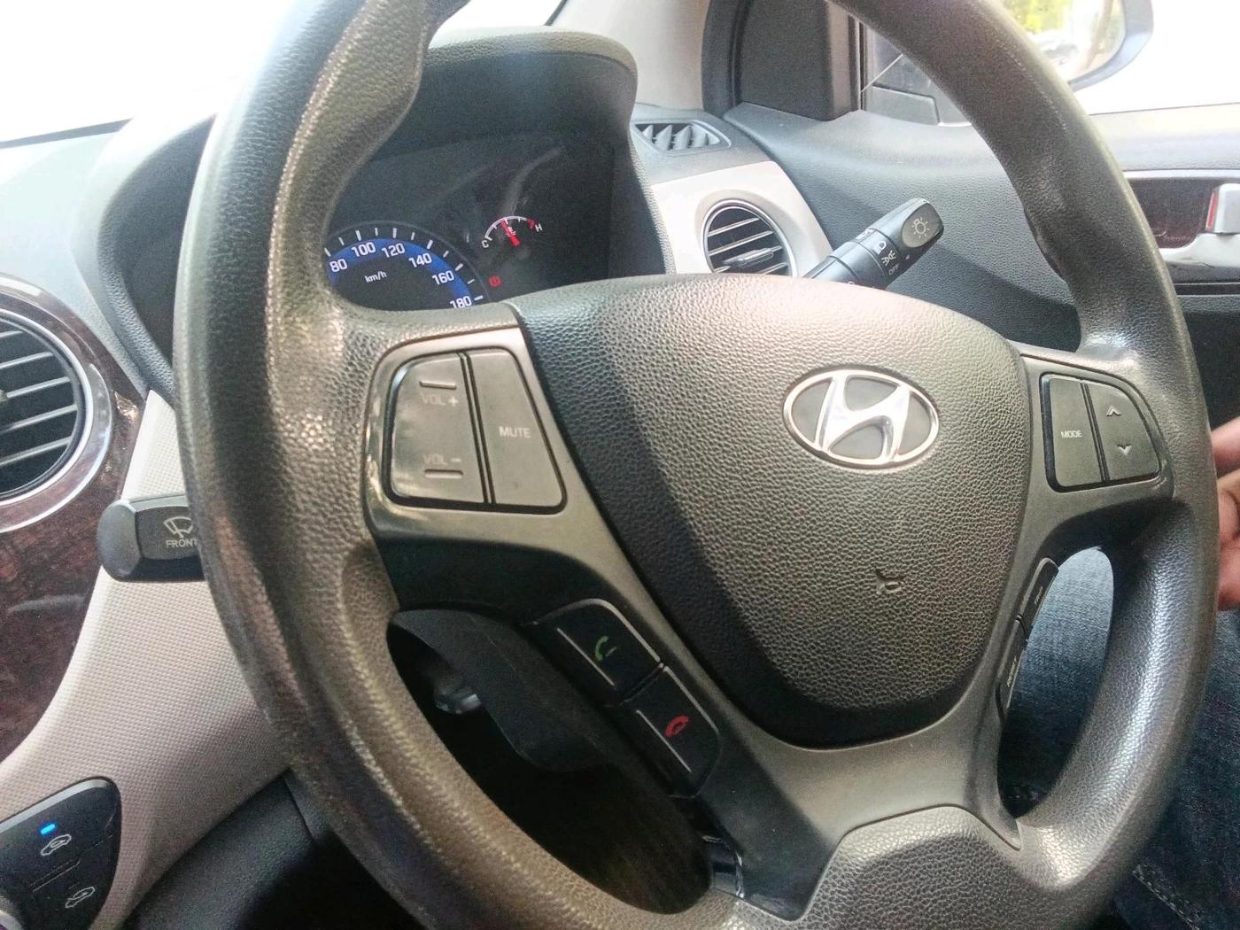 2014 Hyundai Xcent S (O) 1.2, Petrol, Manual, 61,715 km, interior
