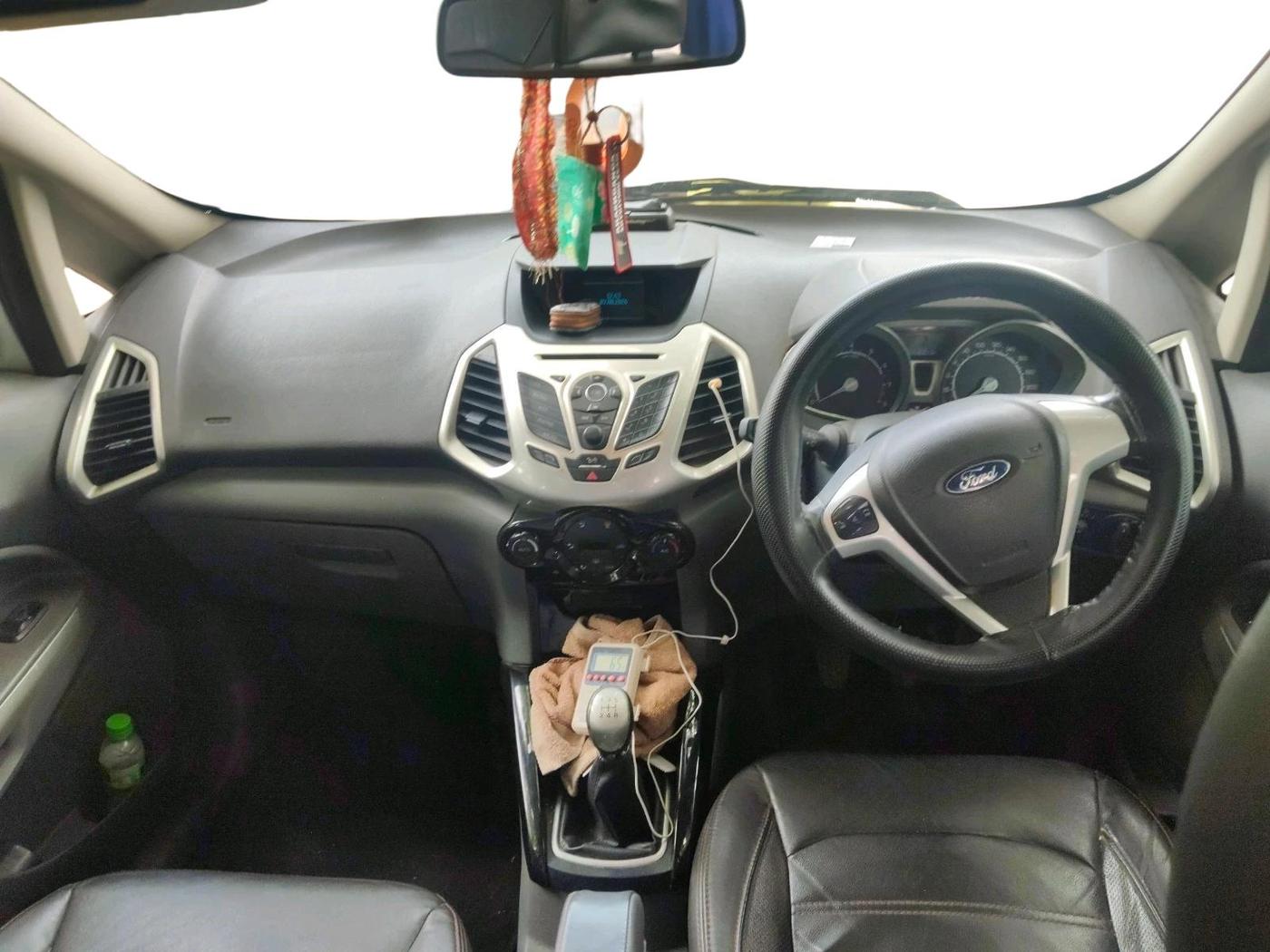 2016 Ford Ecosport TITANIUM+ 1.0L ECOBOOST, Petrol, Manual, 64,122 km, interior