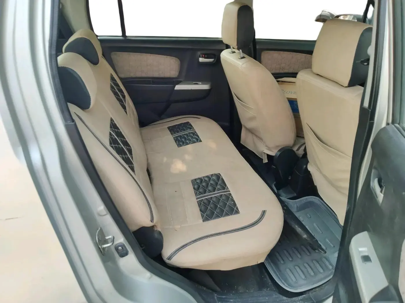 2014 Maruti Wagon R 1.0 VXI, Petrol, Manual, 1,50,000 km, interior
