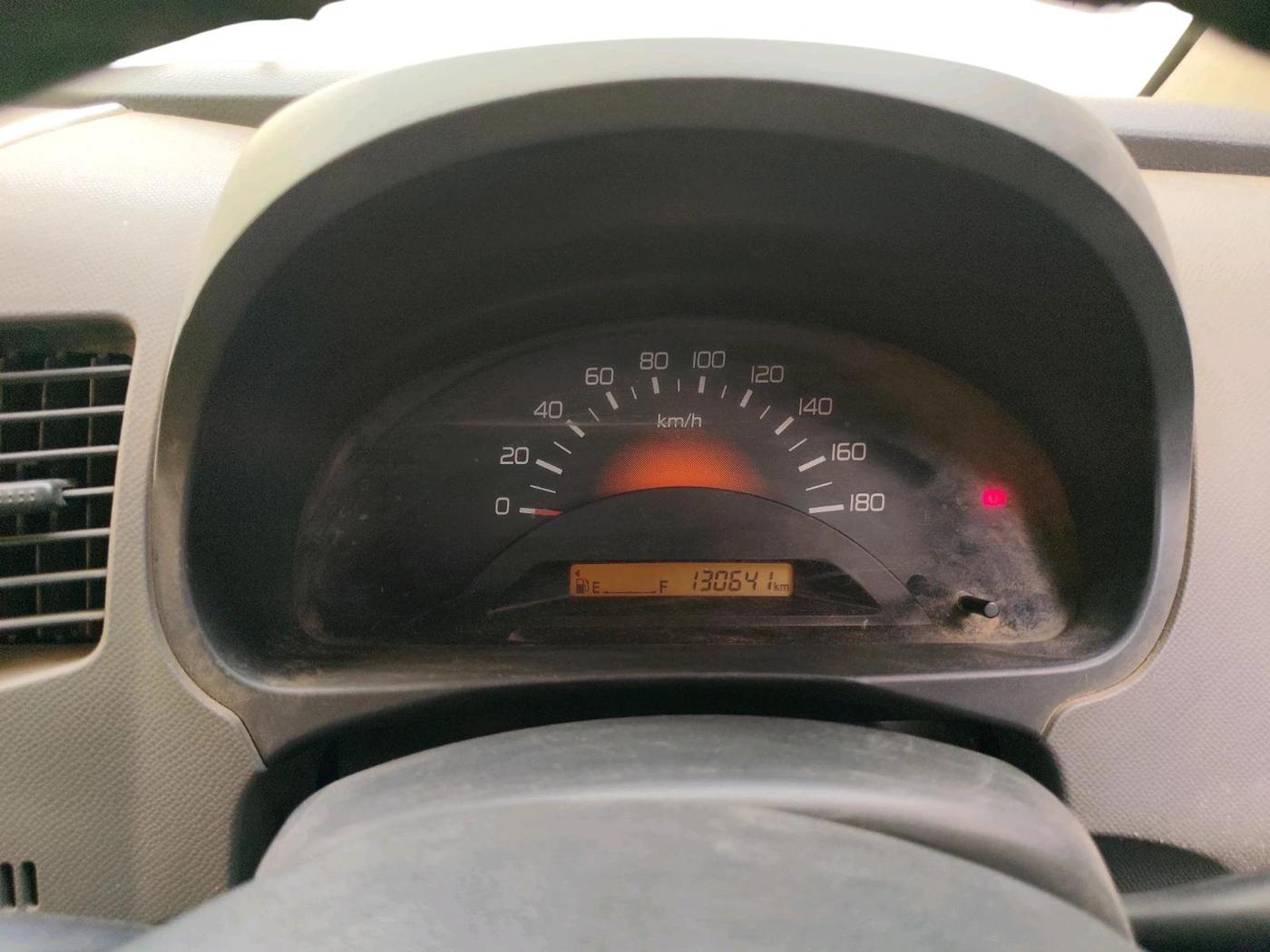 2013 Maruti Wagon R 1.0 LXI, CNG, Manual, 1,30,641 km, interior