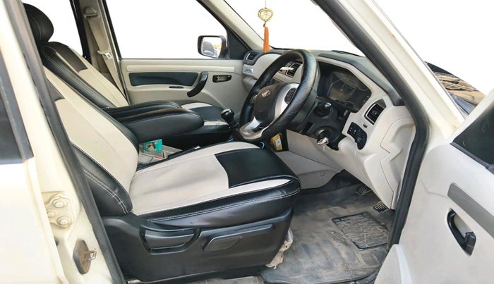 2019 Mahindra Scorpio S11 2WD, Diesel, Manual, 1,83,628 km, interior