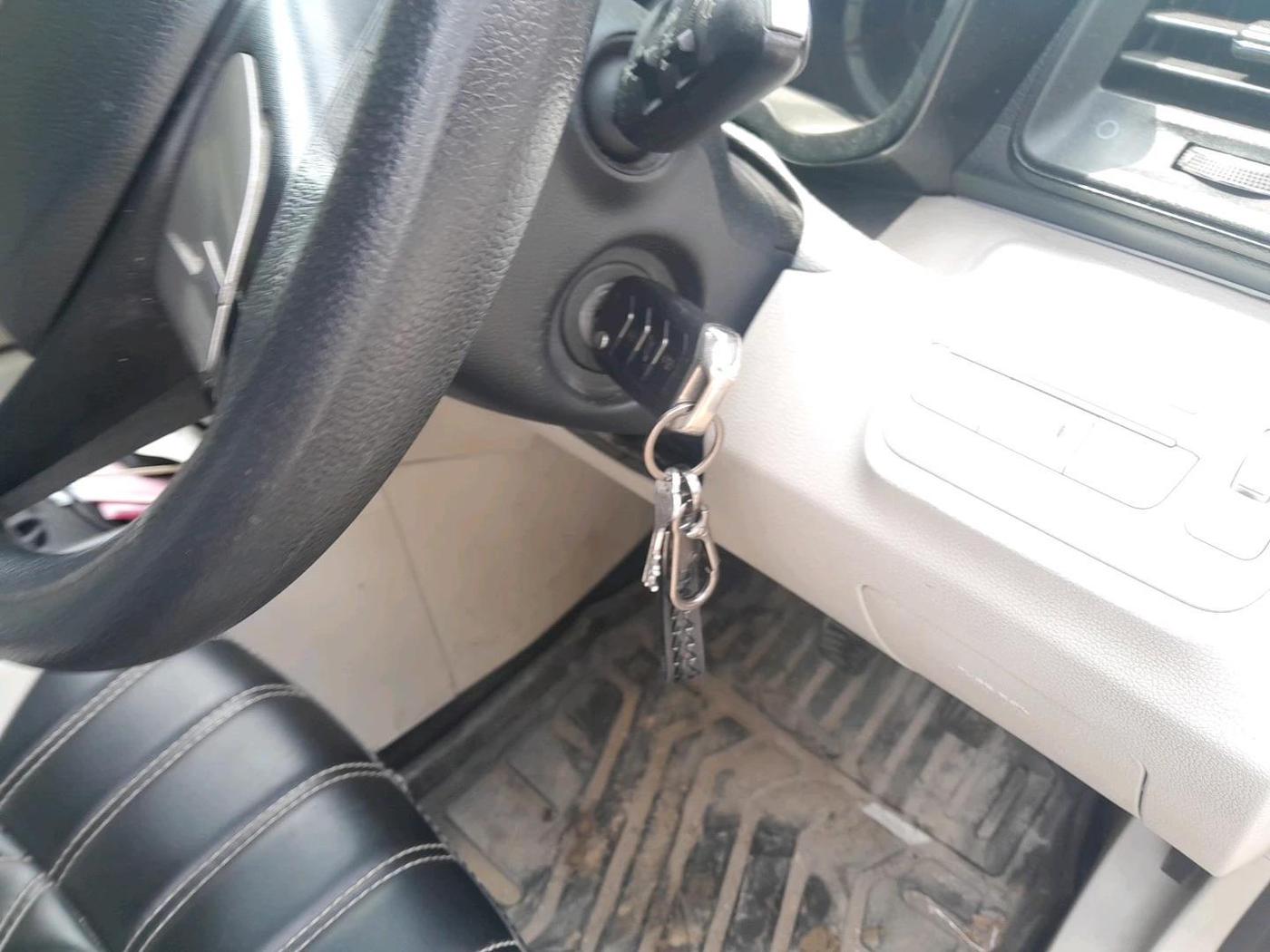 2023 Mahindra XUV300 W6 1.5 Diesel, Diesel, Manual, 58,606 km, interior