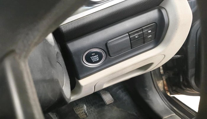 2023 Tata ALTROZ XZ CNG, CNG, Manual, 68,324 km, interior