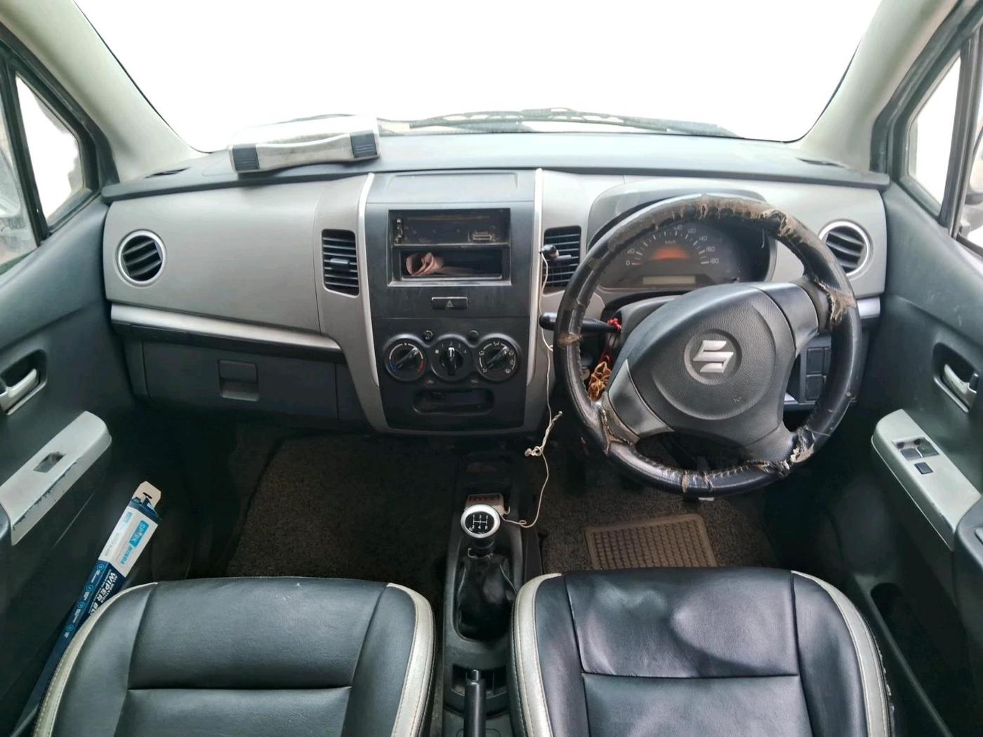 2011 Maruti Wagon R 1.0 LXI CNG, CNG, Manual, 1,25,377 km, interior