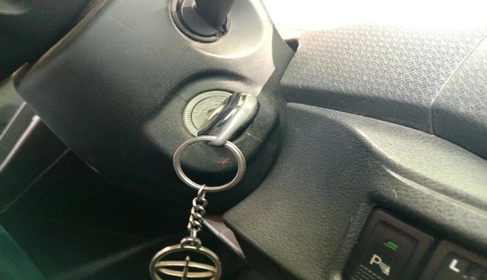 2016 Maruti Vitara Brezza ZDI, Diesel, Manual, 1,62,139 km, interior