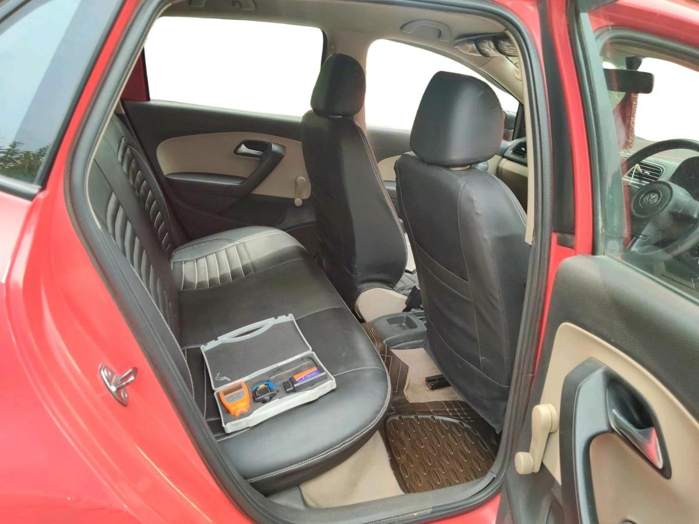 2011 Volkswagen Polo TRENDLINE 1.2L PETROL, Petrol, Manual, 1,40,964 km, interior