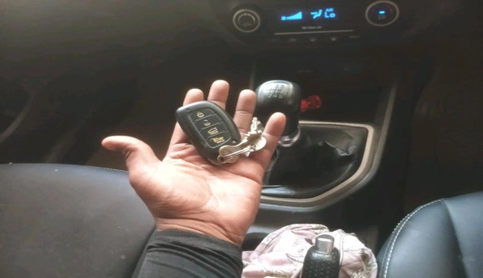 2015 Hyundai Creta SX PLUS 1.6 PETROL, Petrol, Manual, 1,34,781 km, interior