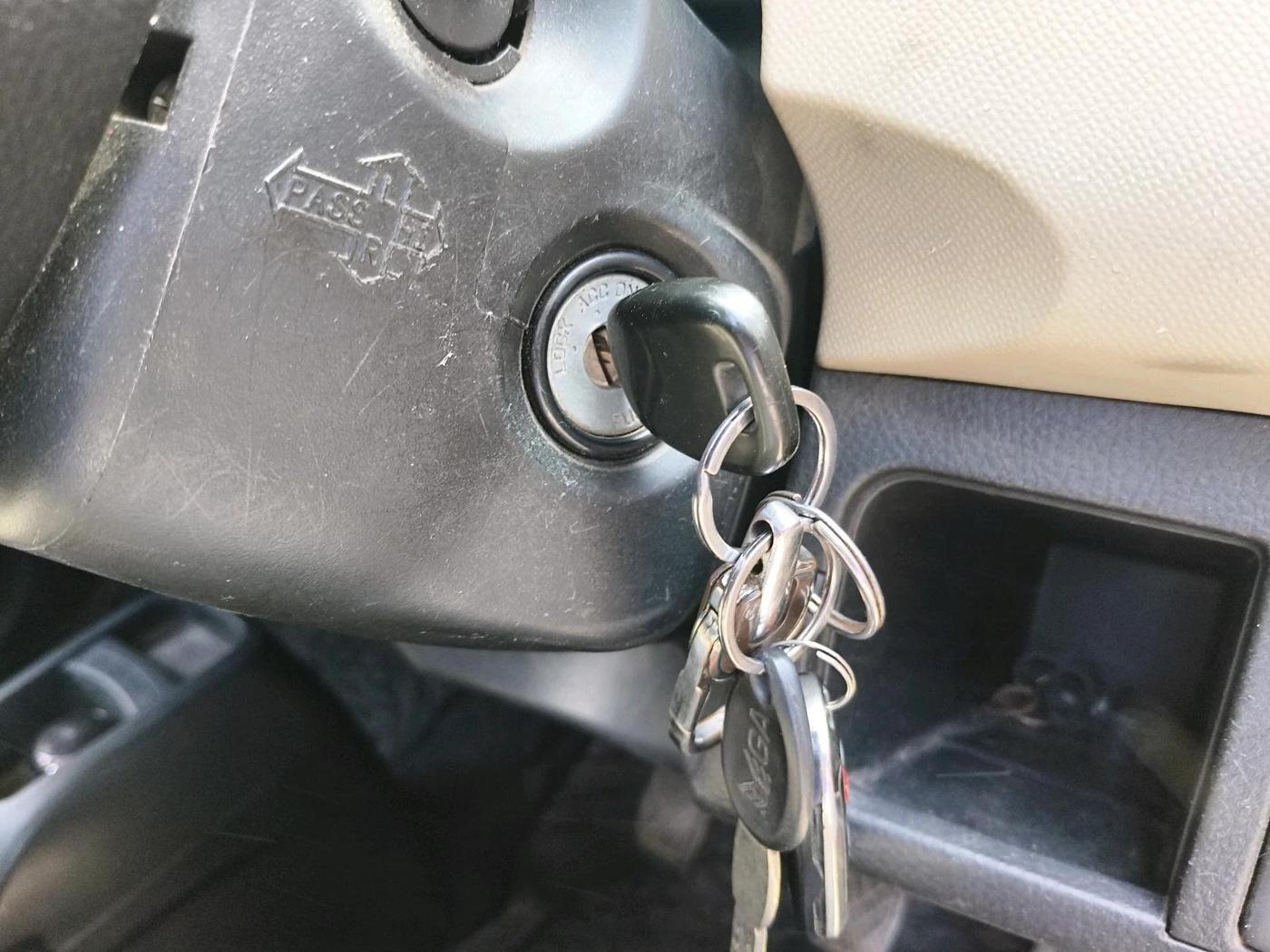 2017 Maruti Wagon R 1.0 LXI CNG, CNG, Manual, 92,331 km, interior