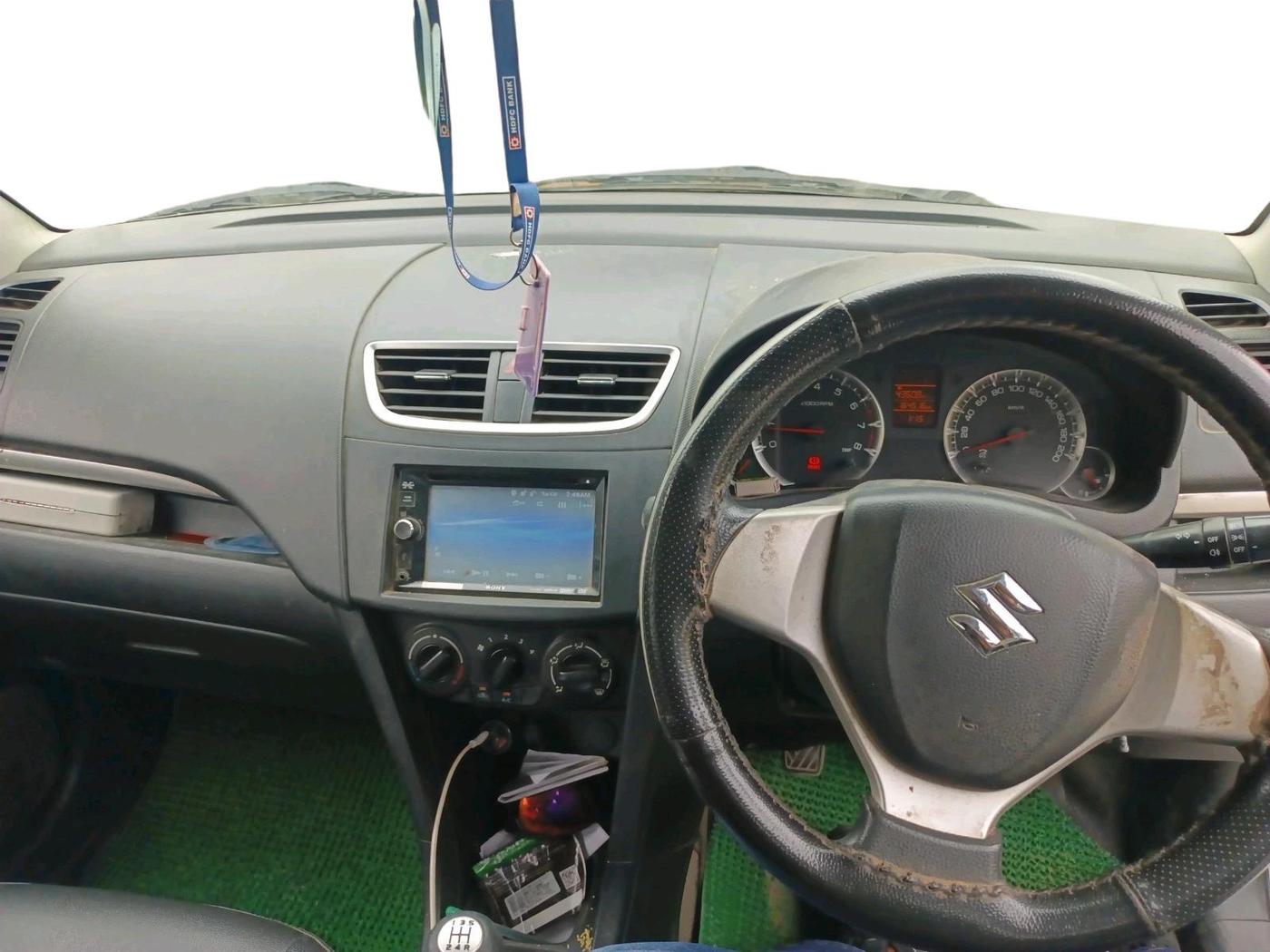 2014 Maruti Swift VXI, Petrol, Manual, 1,64,516 km, interior