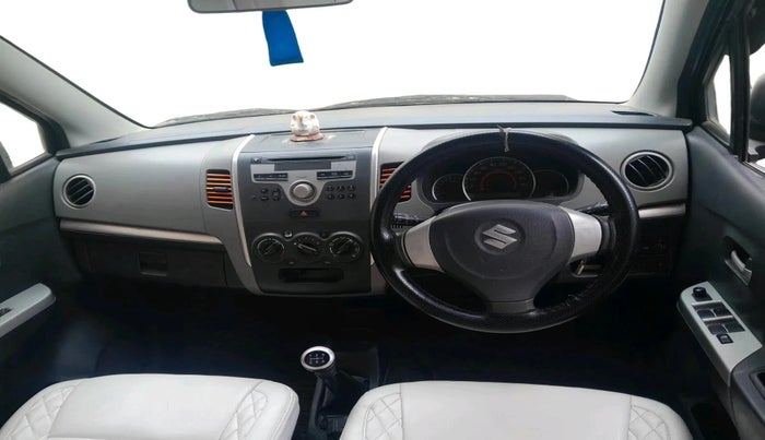 2011 Maruti Wagon R 1.0 VXI, CNG, Manual, 90,267 km, interior