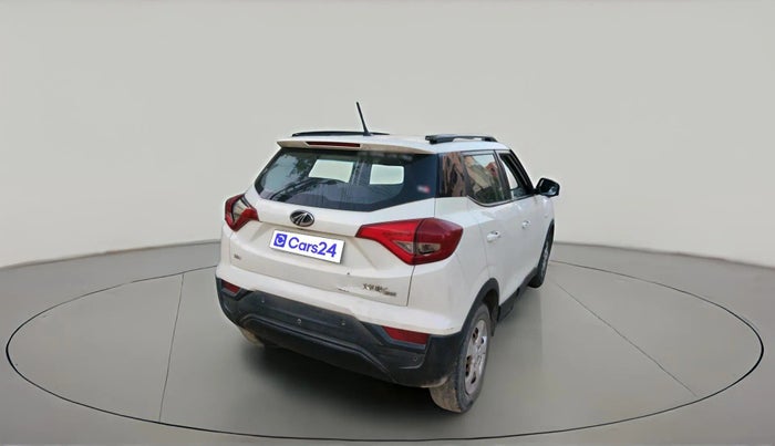 2019 Mahindra XUV300 W6 1.5 DIESEL, Diesel, Manual, 1,40,682 km, exterior