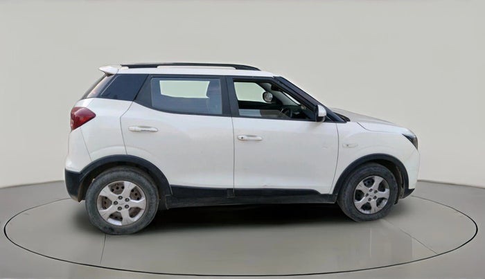 2019 Mahindra XUV300 W6 1.5 DIESEL, Diesel, Manual, 1,40,682 km, exterior