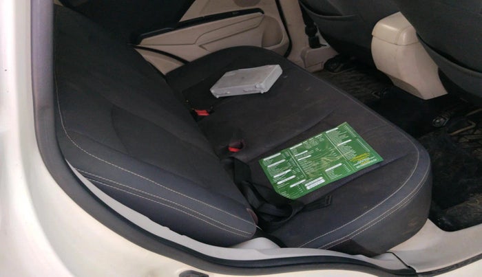 2019 Mahindra XUV300 W6 1.5 DIESEL, Diesel, Manual, 1,40,682 km, interior